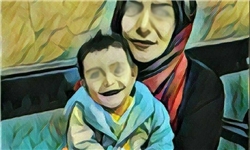 کارتن خوابی مرجان ۱۵ ساله معتاد با نوزادش در پارک