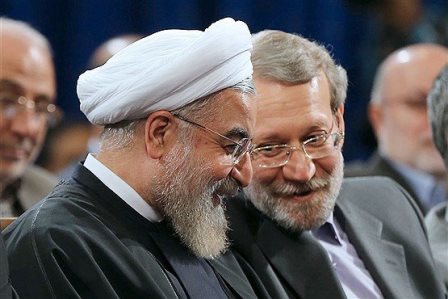 مفاهمه نامحسوس علی لاریجانی و حسن روحانی برای اداره کشور و اتخاذ استراتژی نزدیکی به غرب 