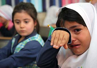 چرا کودکان از مدرسه رفتن می ترسند؟/ راه کارهای کاهش ترس