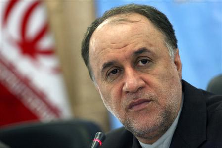 وزیر احمدی‌نژاد: ای‌کاش او نامزدنمی‌شد/ برخی صبحانه را با اصلاح‌طلبان می‌خورند ناهار را با اصولگراها