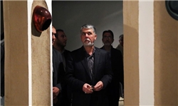قشر خاکستری جامعه باید به فضای انقلاب نزدیک‌تر شوند