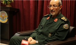 با آمریکاییها مثل خودشان رفتار میکنیم/شسکت نهایی داعش نزدیک است/در امور دفاعی هیچ توافقی با بیگانگان نمیکنیم