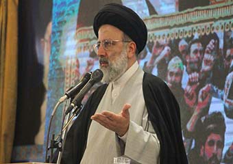 فتنه تمام نشده است/ دولت باید به خواست مردم توجه کند/ مشکلات اقتصادی جناح نمی شناسد