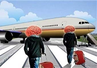 نخبگان از مسئولانِ بیتوجه فرار میکنند و مسئولان از ارائه آمار خروج نخبگان/ آستینی برای حفظ مغزها بالا نمیرود