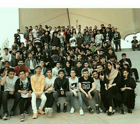 هویت غرق شده «دهه هشتادی‌ها»/درگیری چند دختر نوجوان در پارک نزدیک به محل برگزاری میتینگ دهه هشتادیها