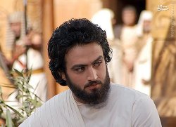 من هم عاشق شدم اما نه مثل فرهاد شهرزاد!/ زندگی من ویژه نیست که عکس ویژه بگیرم 