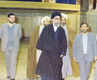 چرا حضرت آیت الله خامنه‌ای در جماران مستقر نشد 