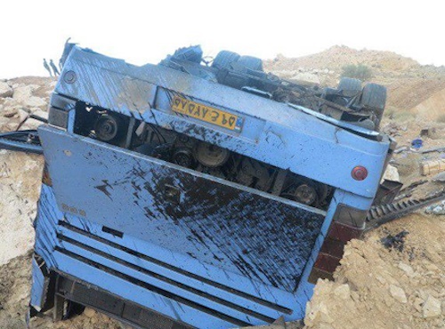 مستندات ناایمنی محل واژگونی اتوبوس حامل سربازان در نی‌ریز فارس منتشر شد 