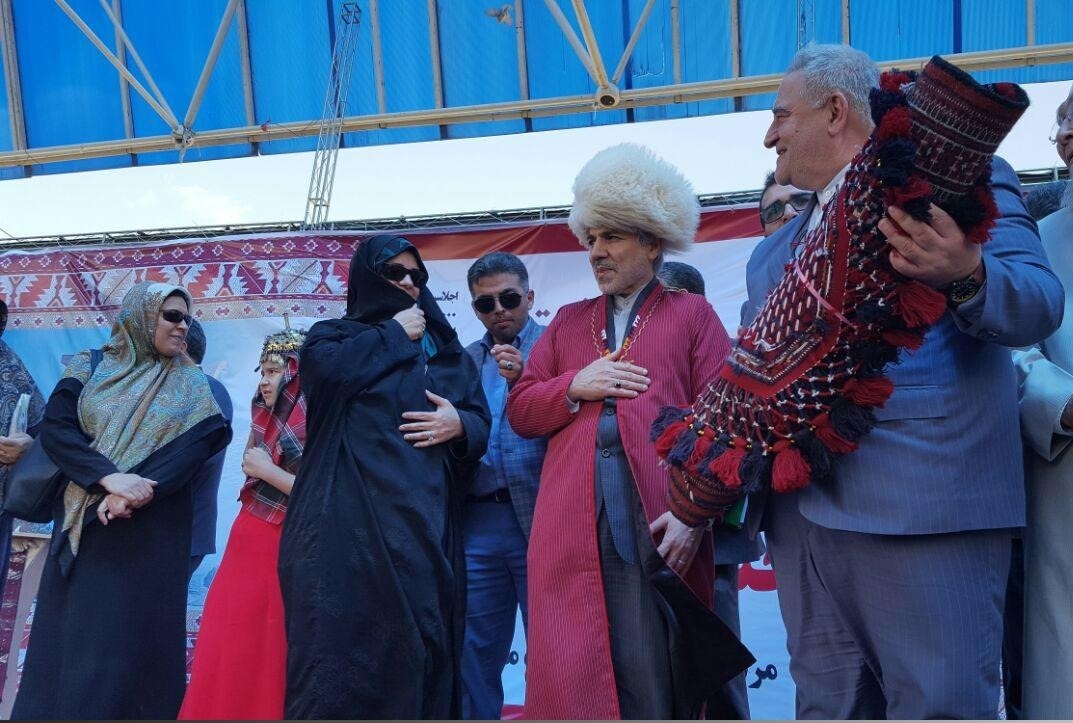 عکس/ نوبخت در لباس سنتی ترکمن