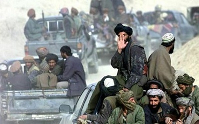 ملا منصور توسط آمریکا، پاکستان یا  توسط گروه‌های رقیب کشته شد؟