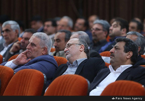 سخنان تکراری و شعاری دولت مسئولین را بخواب فرو برد/ بیداری استاندارگلستان در کنار خواب دیگر مسئولین کشور