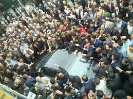 11 فیلم از سفر دکتر احمدی نژاد به شهر هزار سنگر و خروش مردم آمل