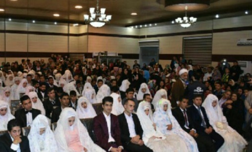 مراسم برگزاری ازدواج اسان 114 زوج تالار انجیلوی شهر دلند.