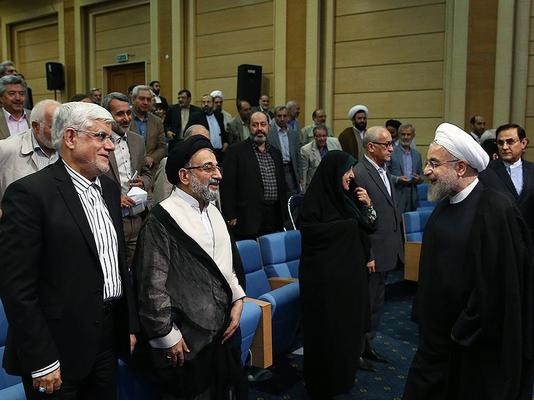 چرا اصلاح‌طلبان بطور مستمر عبور از روحانی را مطرح می‌کنند؟/ آیا روحانی گریه می‌کند؟ 