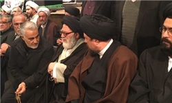 سردار سلیمانی در حسینه جماران حضور یافت/ استقبال پرشور حاضرین از «سردار حرم»