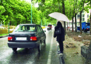 گزارش/ مزاحمت های کلامی برای برخی زنان و دختران/برخی زنان، قربانی مزاحمت های خیابانی