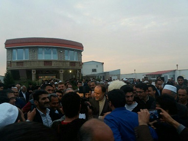 بزرگترین عامل آبادانی این منطقه وحدت و نیز در کنار هم بودن و اتحاد شیعه و سنی است 