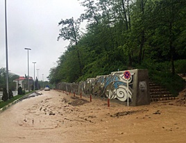 عکس/ جاری شدن سیل و آبگرفتکی معابر گرگان