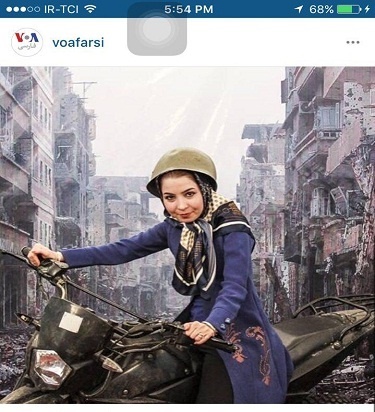 بی حرمتی به مدافعان حرم در نمایشگاه کتاب/ سلفی دختران با موتور شهدا + عکس 
