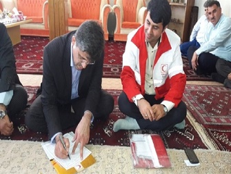 دکتر رامین نورقلی پور نماینده منتخب مردم شهرستانهای ترکمن ، گمیشان ، کردکوی و بندرگز داوطلب افتخاری هلال احمر بندرترکمن شد+تصاویر