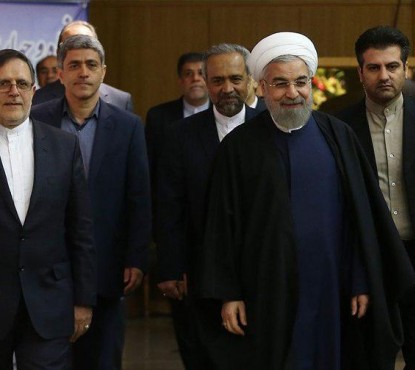 کابینه روحانی پرخرج‌ترین دولت بعد از انقلاب شد/ روحانی دو برابر احمدی‌نژاد خرج کرده است/۲۰۰ هزار میلیارد تومان پول در سال ۹۴ چه شد؟