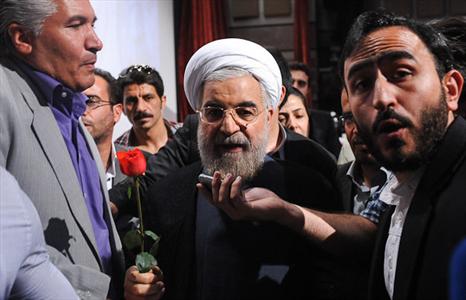 حقوق اردیبهشت پرداخت نمی شود / برجام به جای نان بر سر سفره بازنشستگان نیروهای مسلح!