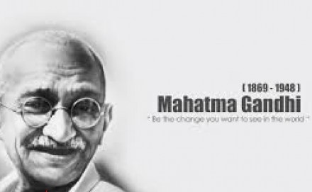 آیا انسانی هست که رؤیایش این باشد که زبان انگلیسی، زبان ملی هندوستان شود؟