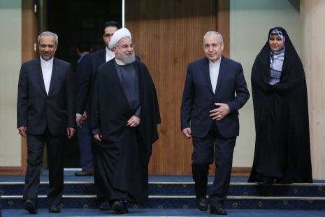  آشکار شدن  چهره واقعی رییس جمهور در مقابل ولایت فقیه روز به روز بیشتر می‌شود!!