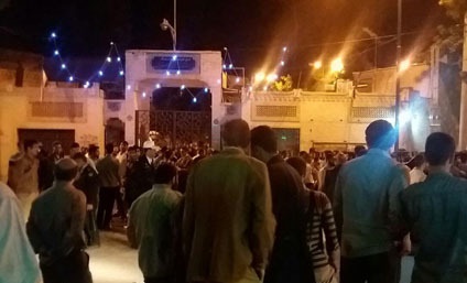 استقبال از فائزه هاشمی با شعارهای تند+تصاویر 