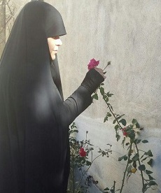 چادر؛ تاج بندگي زن مسلمان (محجبه شدن دانشجوي دانشگاه علوم پزشكي گلستان)