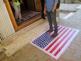 نفوذی‌ها کسانی هستند که حتی خبر ۱۳ آبان را سانسور می‌کنند