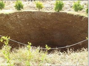  فروچاله هاا مهمان ناخوانده دشت‌های فارس