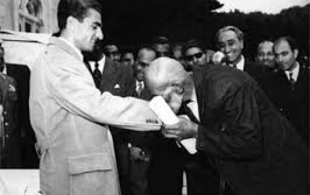 آیا مصدق با ملی شدن نفت مخالف بود؟/چه کسی اولین بار برای ملی شدن صنعت نفت اقدام کرد؟!