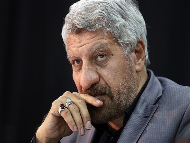 صادق آهنگران: نمی‌دانم با فرزندم چه کنم/ با نظرات پسرم مخالفم و بارها به او تذکر داده‌ام