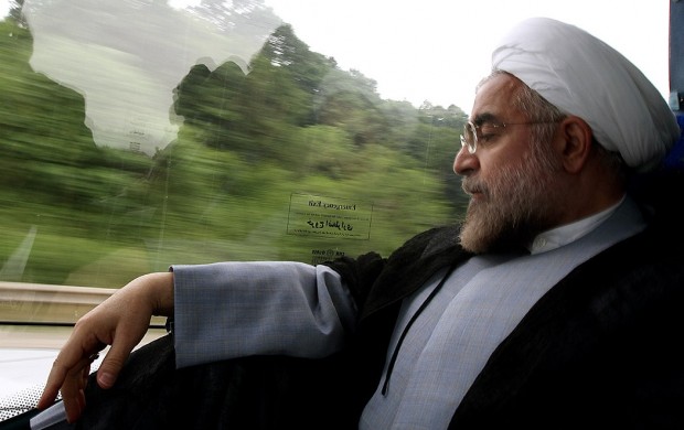 تیرباران مادر در برابر دیدگان فرزندش/ برکناری از فرمانداری آمل یک روز پس از معارفه/ تلاش برای توجیهه استقبال کم رنگ از روحانی در زاهدان/ آموزش آتش نشان خانم در قم