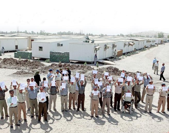 در نامه مك كين به كري افشا شد ؛ نگراني نئوكانهاي آمريكا براي منافقين / آيا جمهوريخواهان آمريكا به دنبال واگذاري نقش خاصي به منافقين در تحولات منطقهاي هستند؟