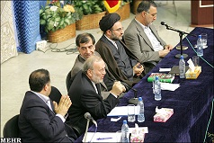 نگاهي به راهبرد هميشگي نيروهاي انقلابي؛ از رخوت تا وحدت؛ از تكثر تا شكست/ چه زماني اصولگرايي شكست ميخورد؟ + تصاویر