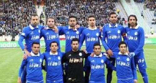 استقلال با تمام قوا مقابل تراکتور