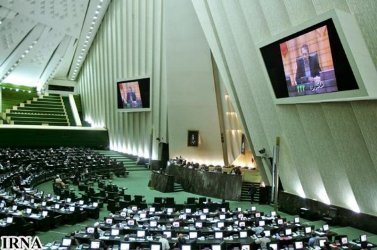 بررسی صلاحیت «فخرالدین احمدی دانش آشتیانی»