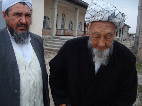 آقای گرگیج بر اساس نفس خودش حرف زده است / ایشان نماینده ترکمن ها نیستند / گریه برای امام حسین (ع) کمترین کار در حق حضرت است