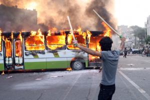 ماجرای کوی و تحصن مسجد دانشگاه تهران