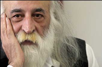 نباید مرا درگیر جناح بندی کنند / همه گروهها می خواستند مرا سمت خودشان بکشانند / در امریکا هم فیلترینگ بود