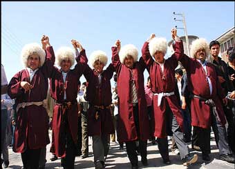  نازمحمد ولی پور: آیت الله نورمفیدی پدر معنوی ترکمن هاست / انتقاد از عملکرد استاندار گلستان/دست در دست برادران شیعه از هیچ تلاشی برای نظام و مردم کوتاهی نخواهیم کرد