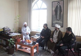 كاركنان انتظامي در خط مقدم خدمتگذاري با مردم هستند 