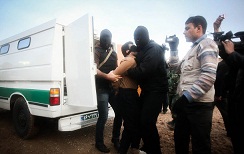 بخشش ۲ قاتل محکوم به اعدام پای طناب دار 