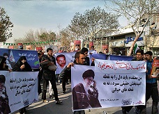 اقدامی عجیب مجری برنامه در میدان امام (ره) شهر اصفهان +تصاویر