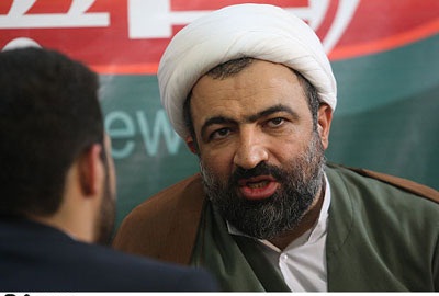 رسایی سکوت خود را درباره انتشار خبر انفصال از خدمتش شکست