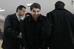 خاک بر سر آن نماینده ای که به وزیر شماره حساب می دهد! / خاتمی از شهرام جزایری 300 میلیون پول گرفتند