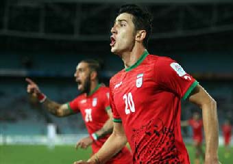 عکس/ غش کردن سردار از گرفتن هدیه !