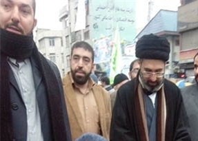 نوه های رهبر انقلاب در راهپیمایی+عکس